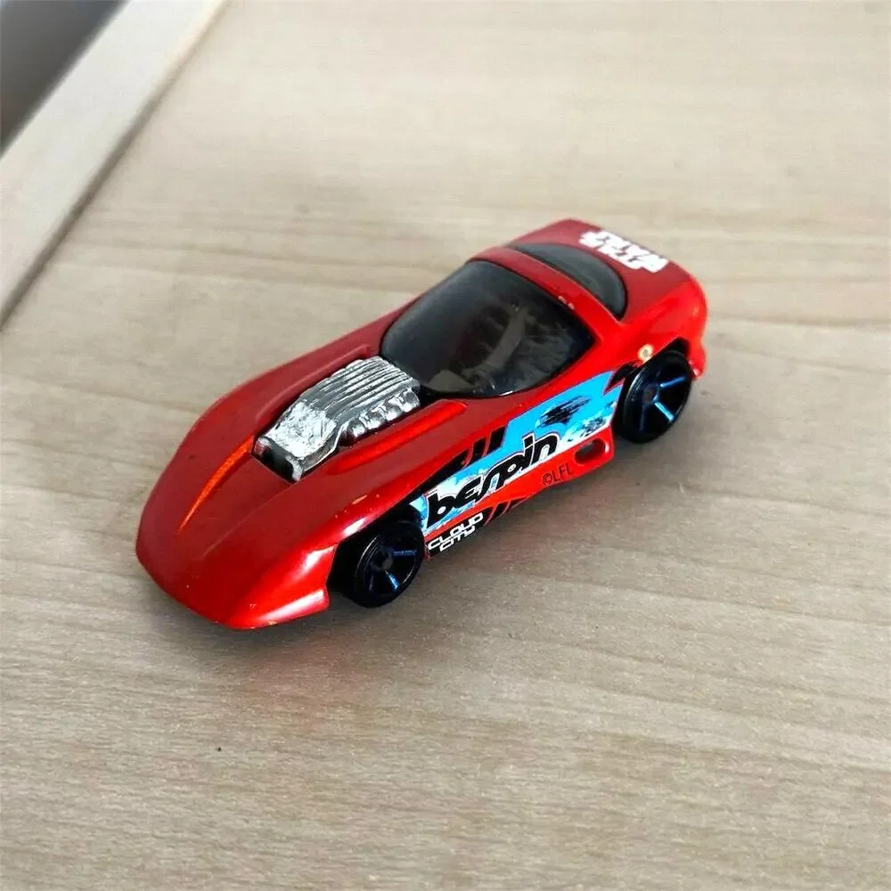 Hot Wheels Star Wars Bespin Silhouette Planet Red Sports Car Limited Edition